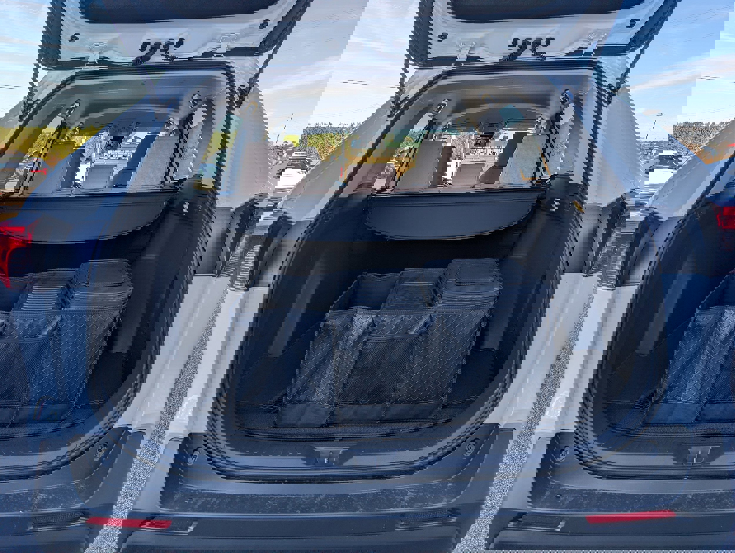 New 2025 Toyota RAV4 XLE image 29