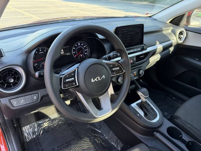 Certified 2024 Kia Forte LXS w/ LXS Technology Package FWD image 12
