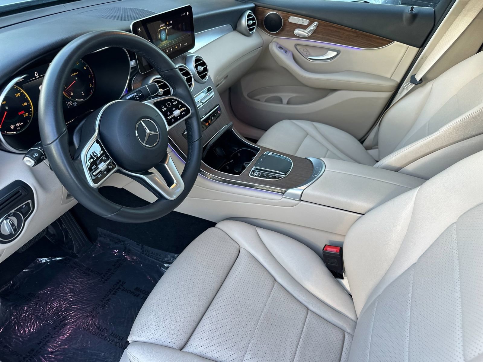 Certified 2022 Mercedes-Benz GLC 300 w/ Premium Package Lite image 11