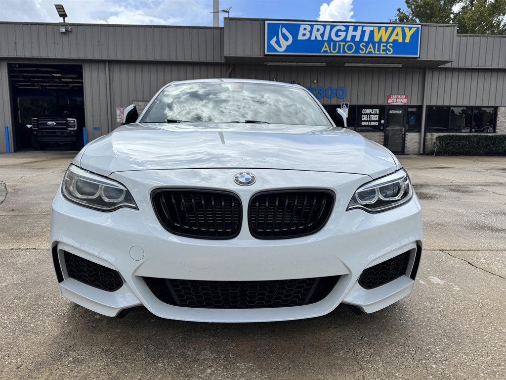 Used 2017 BMW M240i Coupe RWD image 3