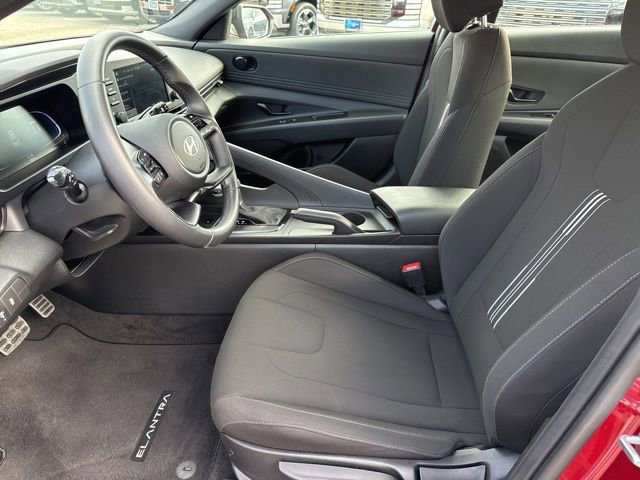 Certified 2025 Hyundai Elantra Sport w/ Cargo Package image 22
