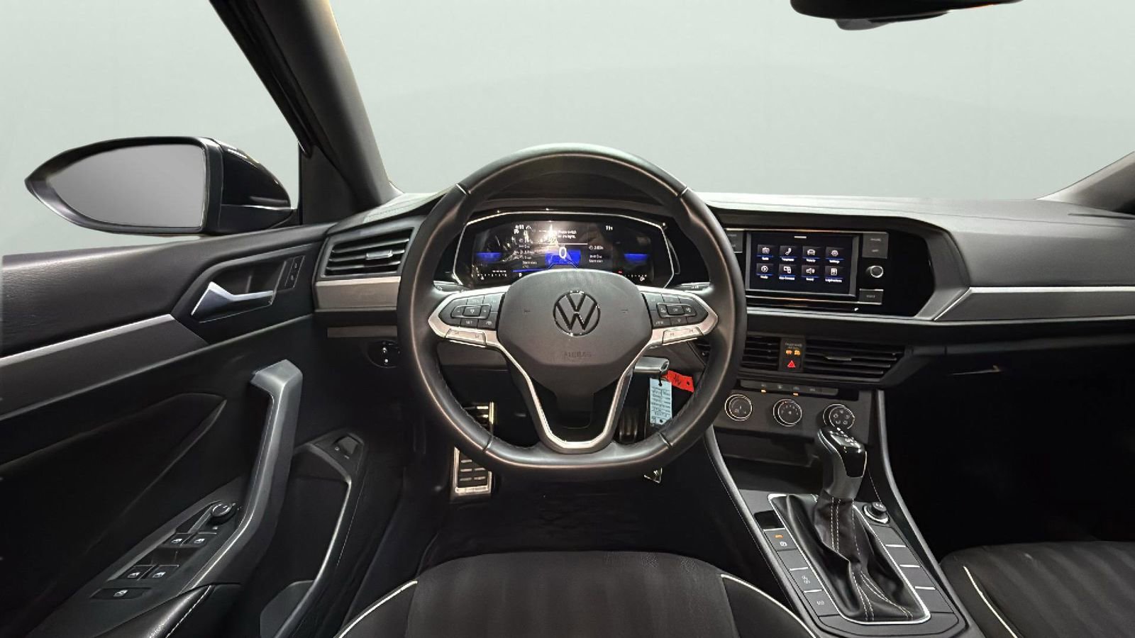 Used 2023 Volkswagen Jetta Sport image 14