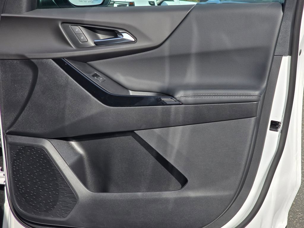 New 2026 Chevrolet Equinox LT image 36