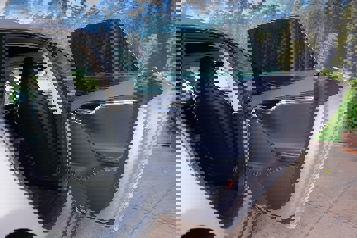 Used 2016 Tesla Model S P90D image 31