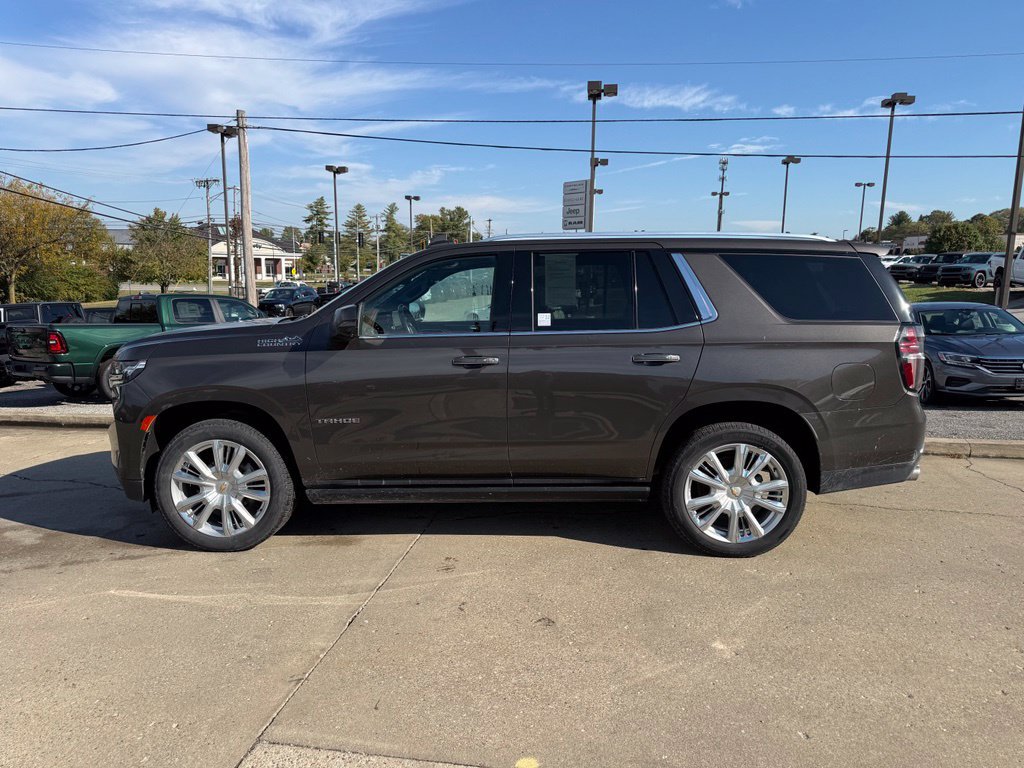 Used 2021 Chevrolet Tahoe High Country w/ Premium Package AWD/4WD image 9