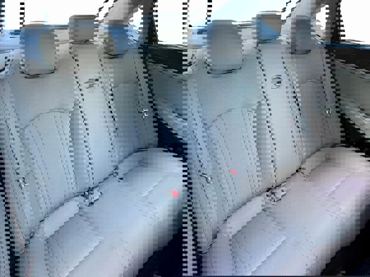 Used 2017 Genesis G80 3.8 w/ Option Group 02 image 22