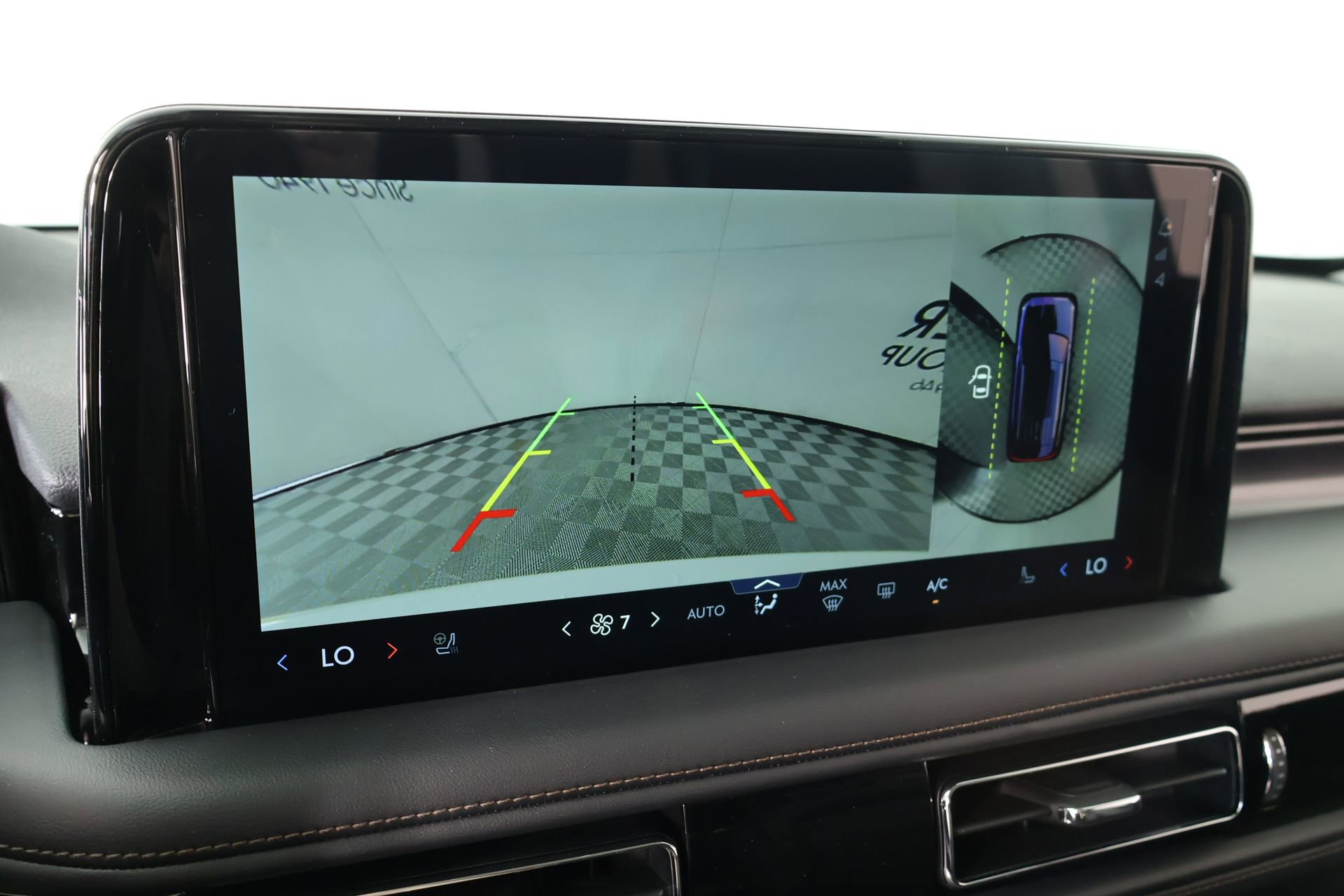 New 2026 Lincoln Aviator AWD image 6