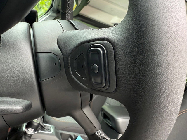 New 2025 Jeep Gladiator Mojave w/ Steel Bumper Group image 17