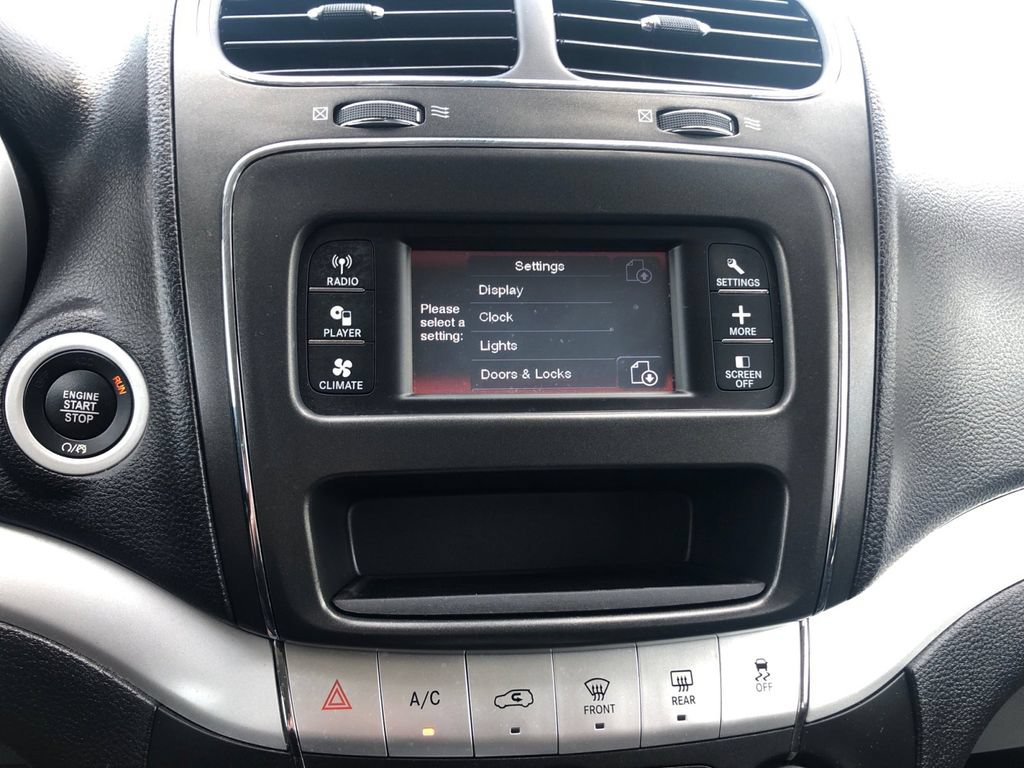 Used 2019 Dodge Journey SE w/ Connectivity Group FWD image 12