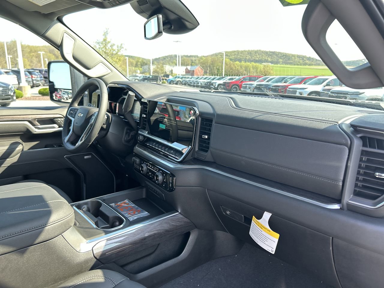 New 2026 Chevrolet Silverado 3500 LTZ w/ LTZ Convenience Package AWD/4WD image 17
