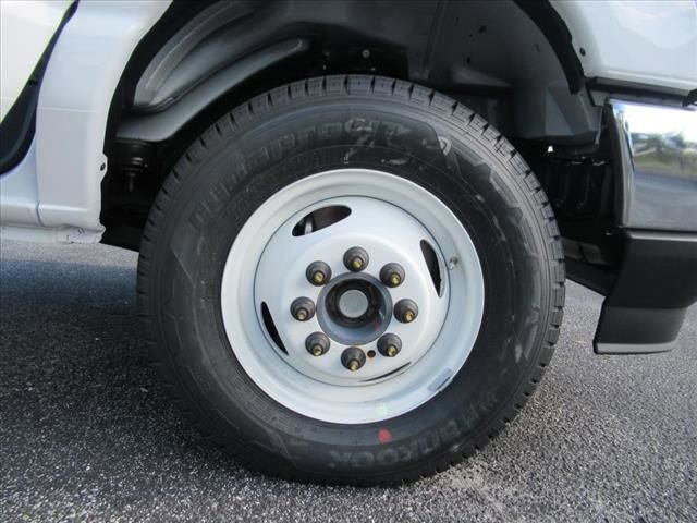 New 2024 Ford E-450 and Econoline 450 Super Duty w/ Power Windows & Locks Group RWD image 7