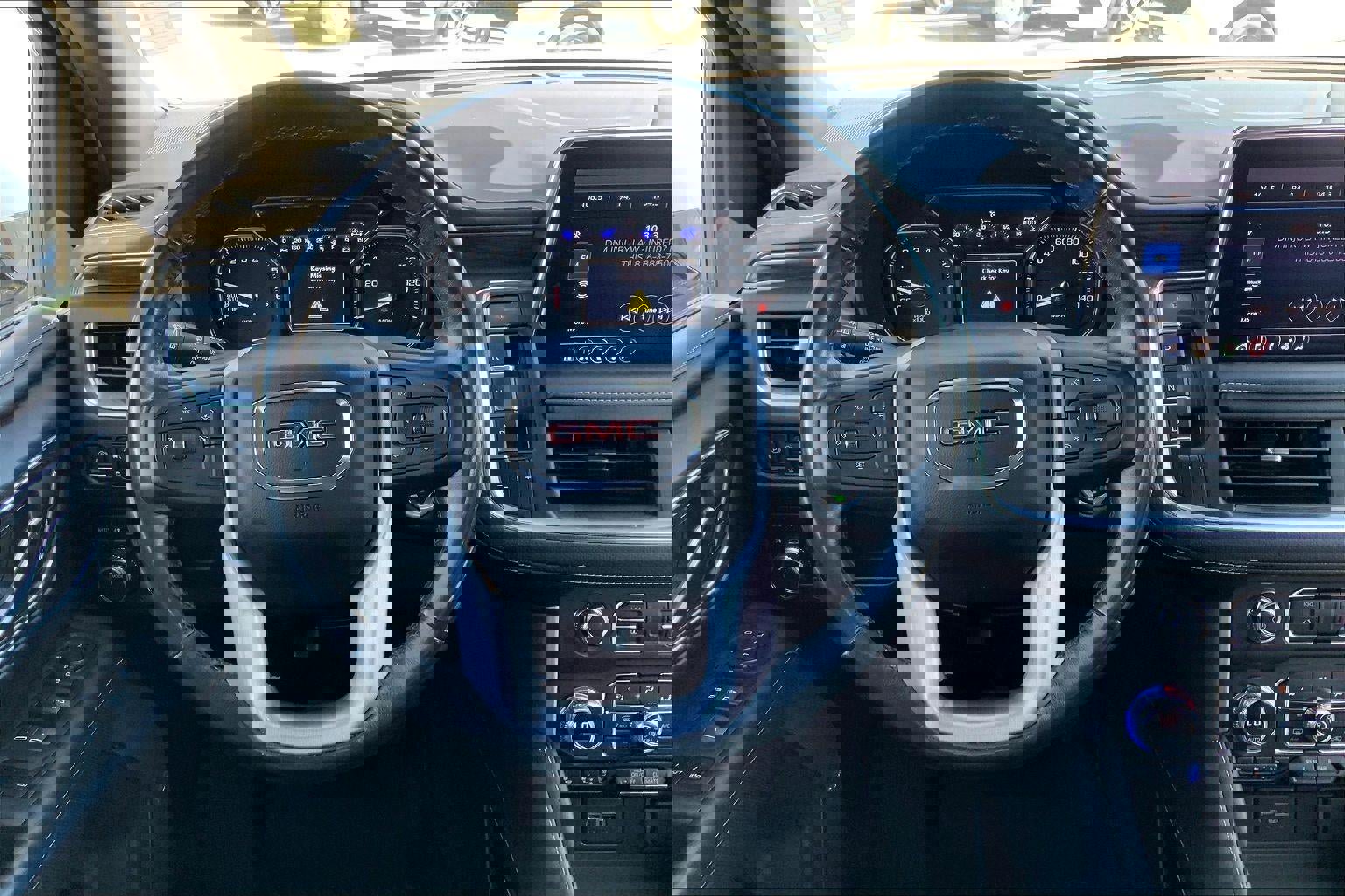 Used 2021 GMC Yukon SLT image 5