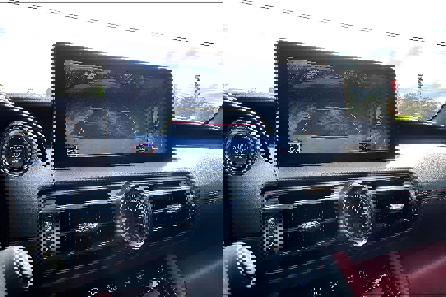 Used 2024 Lexus IS 500 w/ Accessory Package image 25