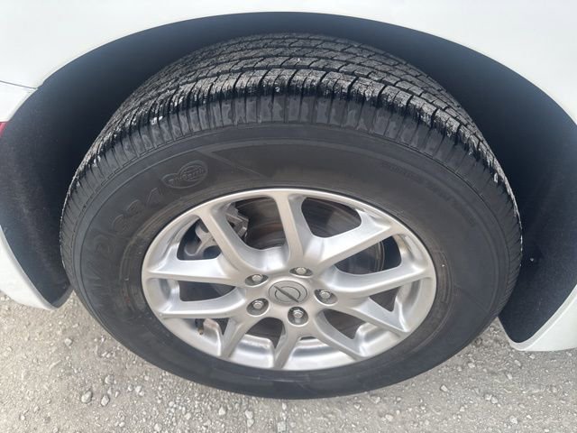 Used 2024 Chrysler Voyager LX image 24