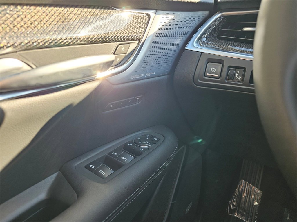 New 2025 Cadillac XT5 Sportv w/ LPO, Floor Liner Package image 30