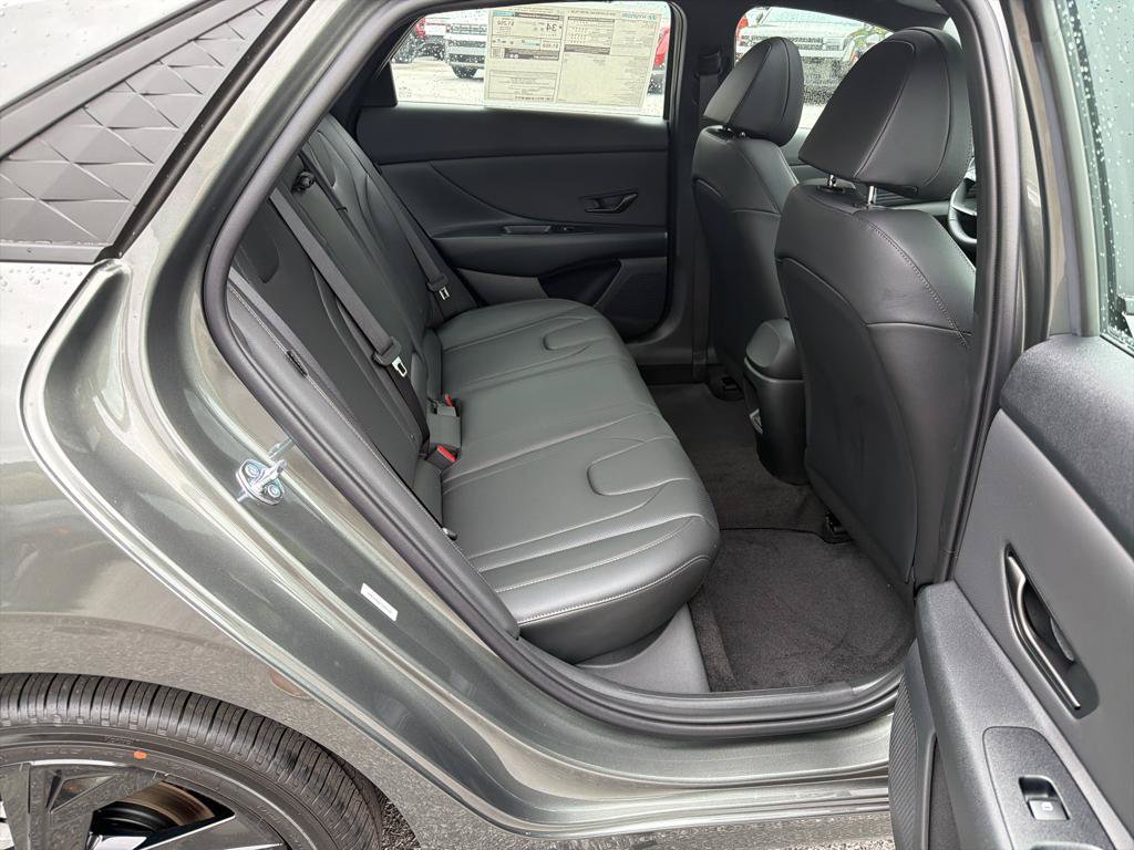 New 2026 Hyundai Elantra SEL Sport FWD image 30