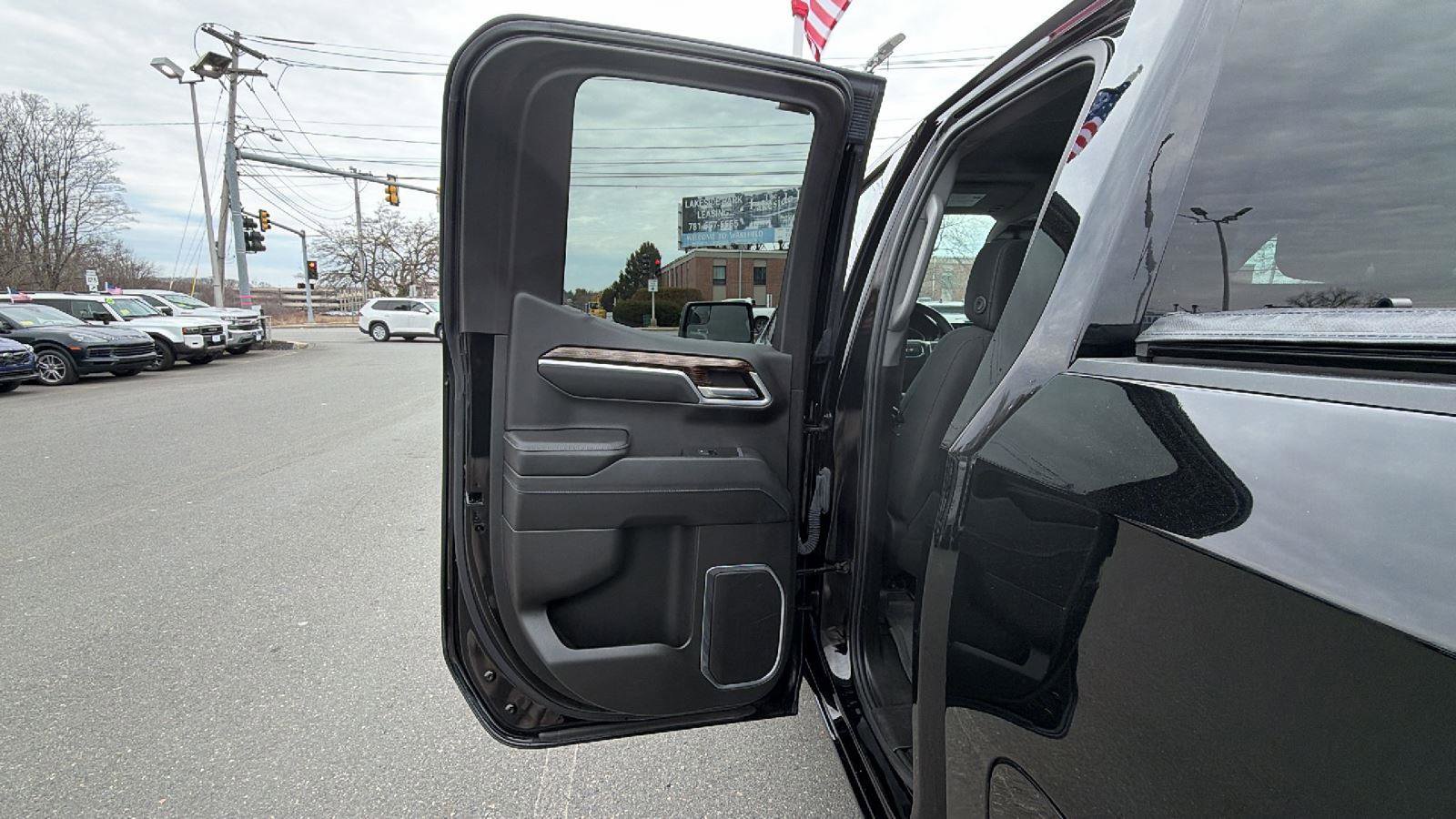 Used 2023 GMC Sierra 1500 Elevation image 30