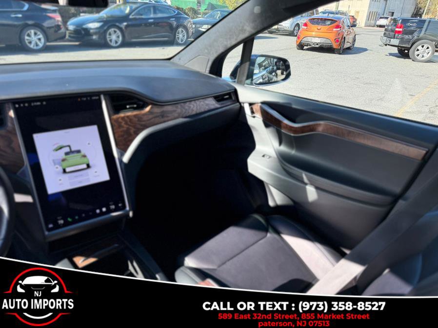 Used 2018 Tesla Model X P100D image 16