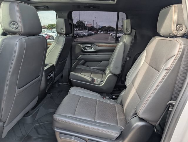 Used 2024 Chevrolet Suburban High Country w/ Max Trailering Package AWD/4WD image 28