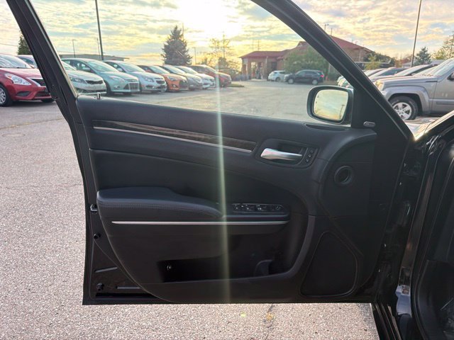 Used 2015 Chrysler 300 C w/ Light Group RWD image 17
