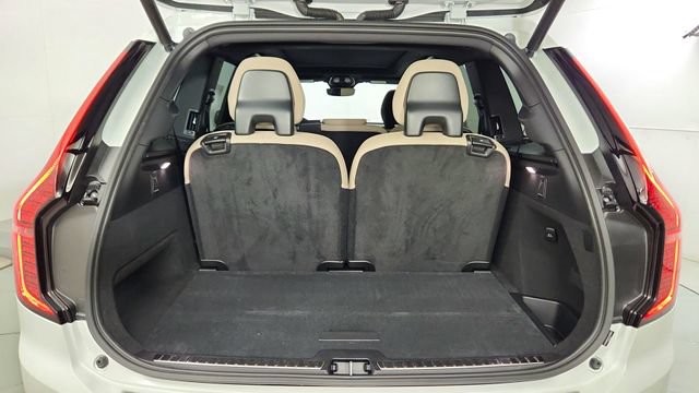 New 2026 Volvo XC90 T8 Plus w/ Protection Package AWD/4WD image 40