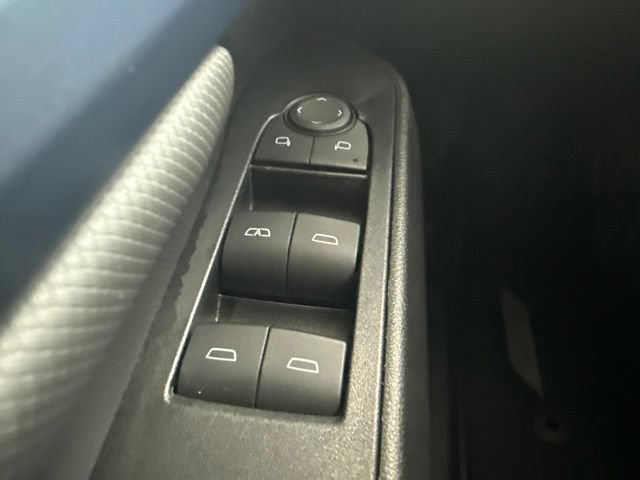 Used 2024 Chevrolet Equinox EV LT AWD/4WD image 15