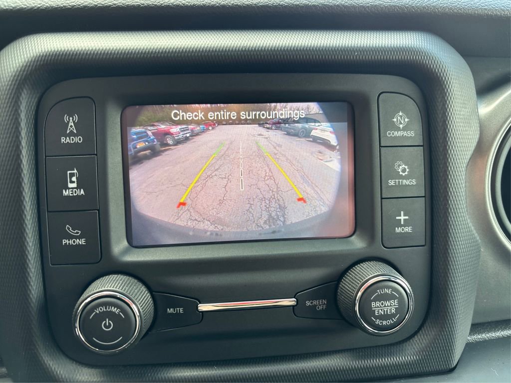 Used 2021 Jeep Wrangler Sport image 33