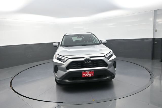 Used 2024 Toyota RAV4 XLE FWD image 30