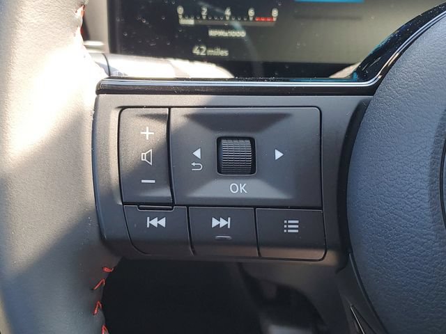 New 2026 Nissan Kicks SR w/ Cold Weather Package AWD/4WD image 9