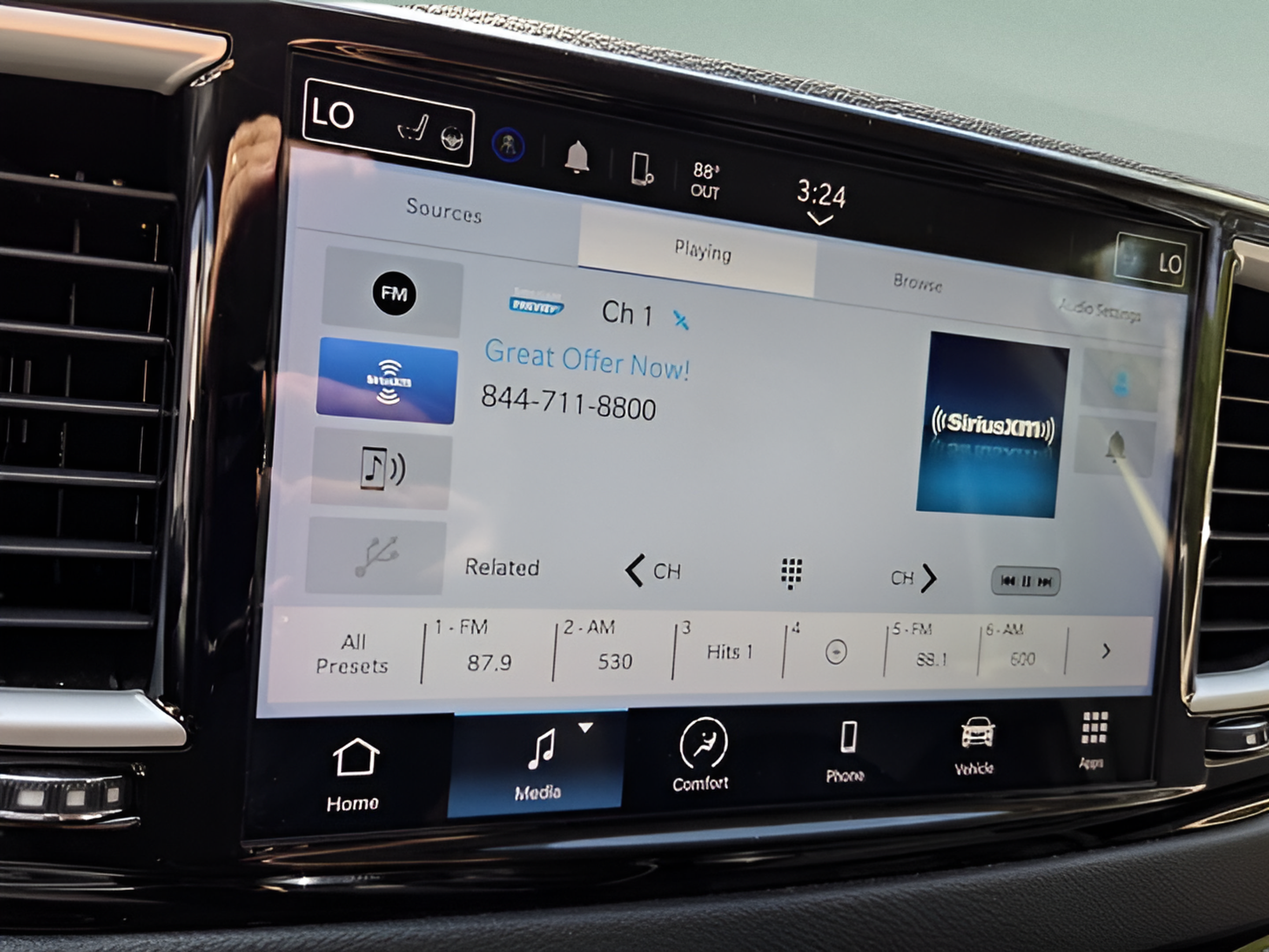 Used 2023 Chrysler Pacifica Touring-L FWD image 21