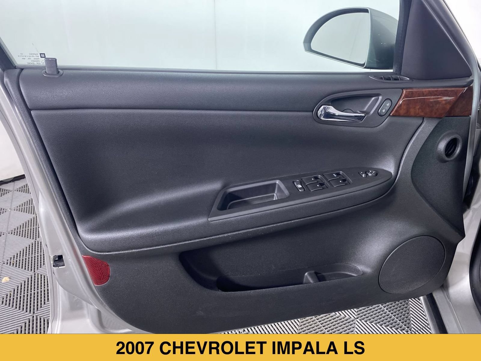 Used 2007 Chevrolet Impala LS FWD image 9
