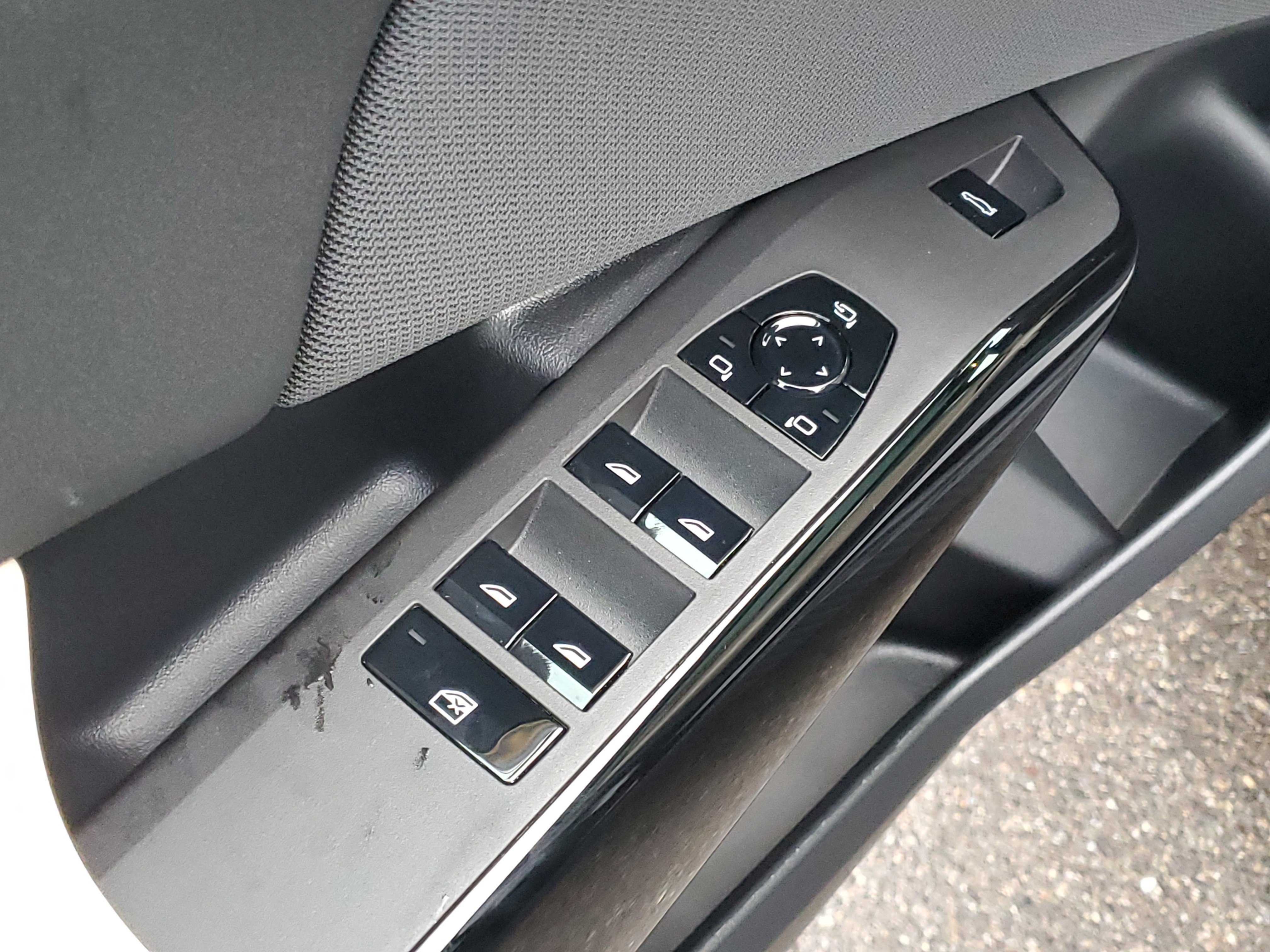 New 2026 BMW X3 xDrive30 w/ Premium Package image 6