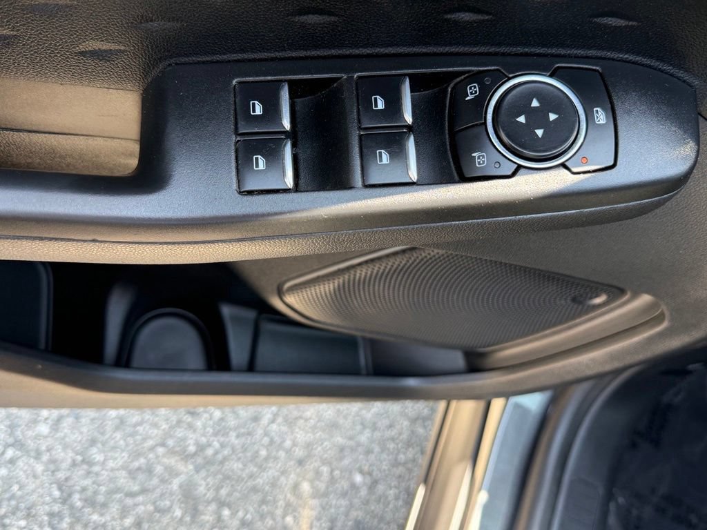 Used 2020 Ford Escape SE FWD image 16