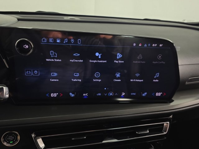 Used 2026 Chevrolet Traverse LT w/ Midnight/Sport Edition AWD/4WD image 17