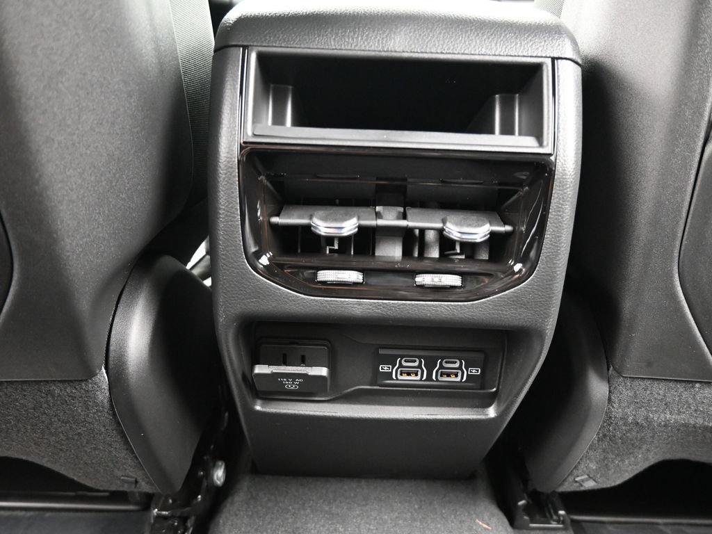 New 2025 Jeep Grand Cherokee 4WD image 30