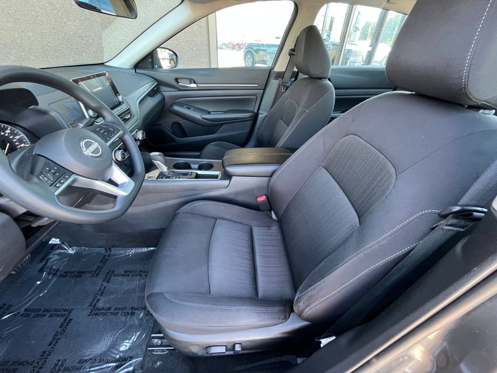 Used 2025 Nissan Altima 2.5 SV FWD image 23