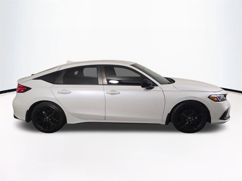 Used 2023 Honda Civic Sport image 4