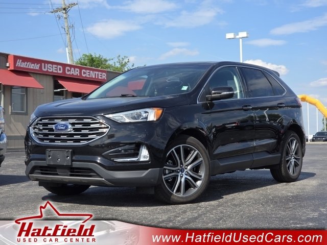 Used 2019 Ford Edge Titanium w/ Cold Weather Package AWD/4WD image 1