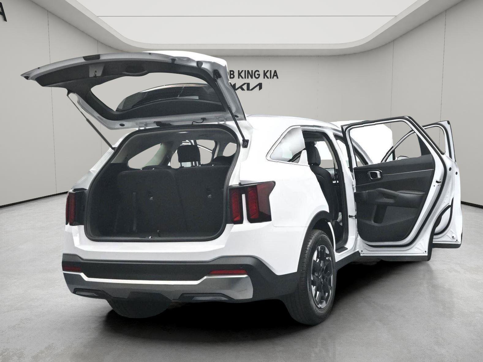 Used 2025 Kia Sorento S w/ Panoramic Sunroof Package FWD image 23