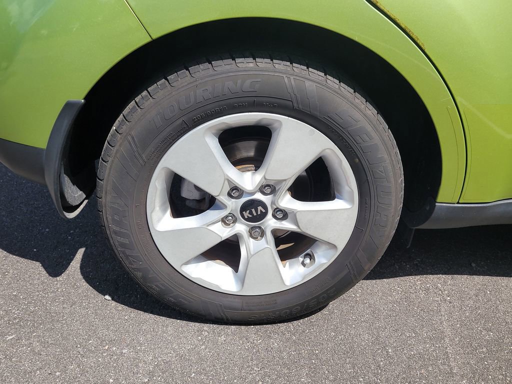 Used 2017 Kia Soul image 5