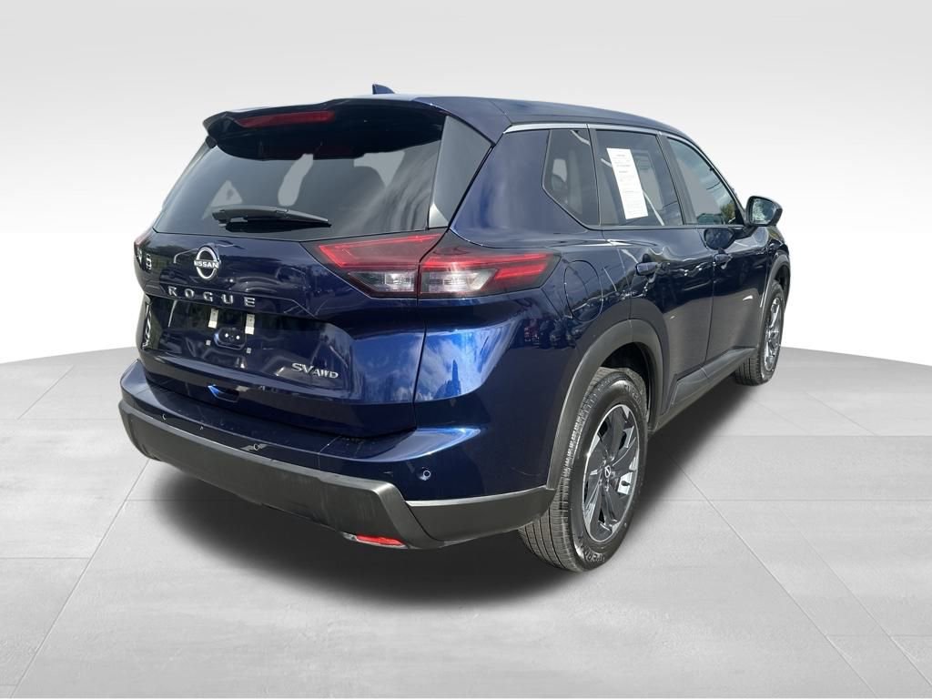 Used 2024 Nissan Rogue SV image 7