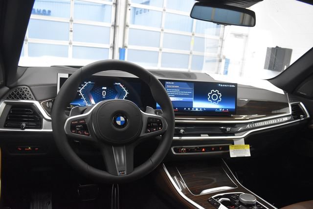 New 2026 BMW X5 xDrive40i w/ M Sport Package AWD/4WD image 24