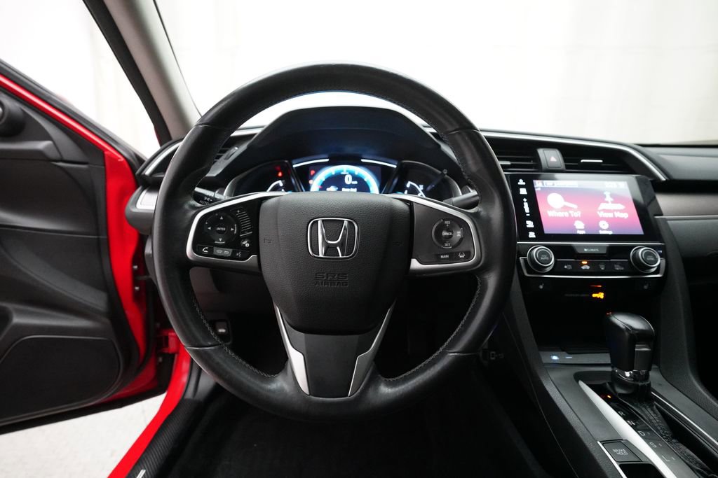 Used 2017 Honda Civic Touring image 4