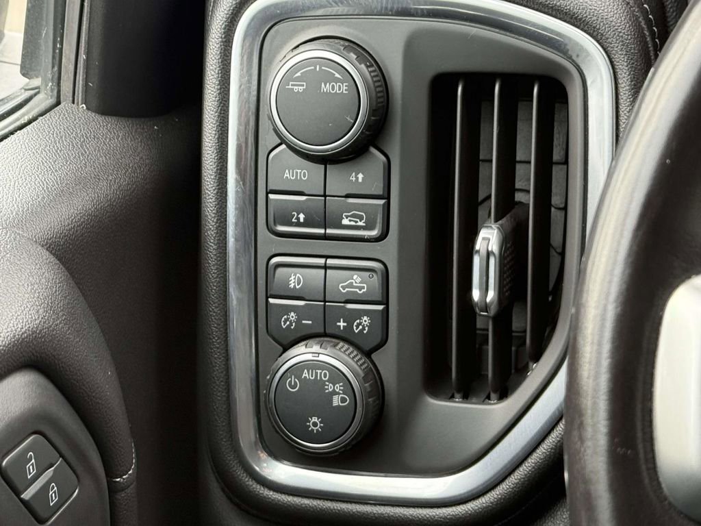 Used 2020 Chevrolet Silverado 1500 RST w/ All-Star Edition image 24