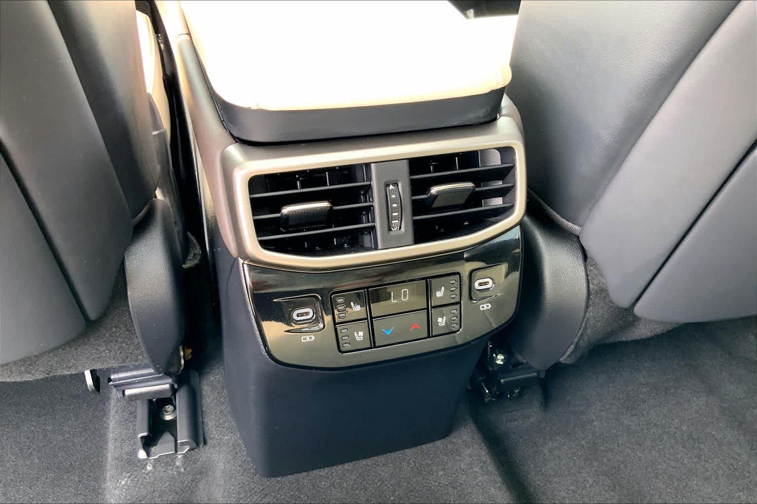 Used 2024 Lexus RX 350 AWD w/ Convenience Package image 34