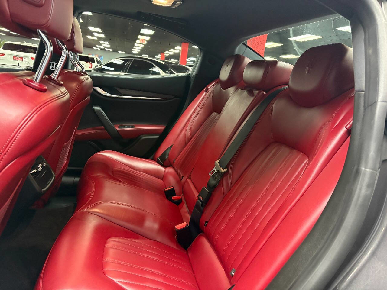 Used 2018 Maserati Ghibli S image 27