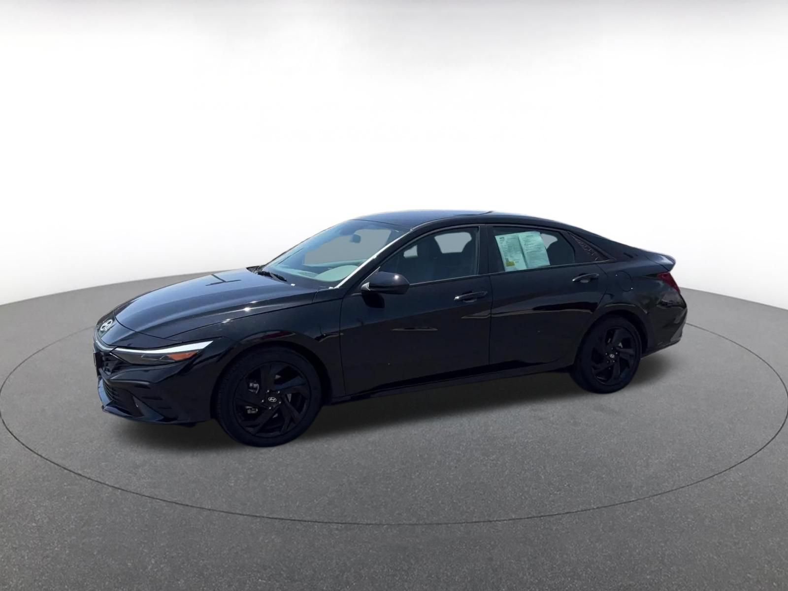 Used 2026 Hyundai Elantra Sport FWD image 8