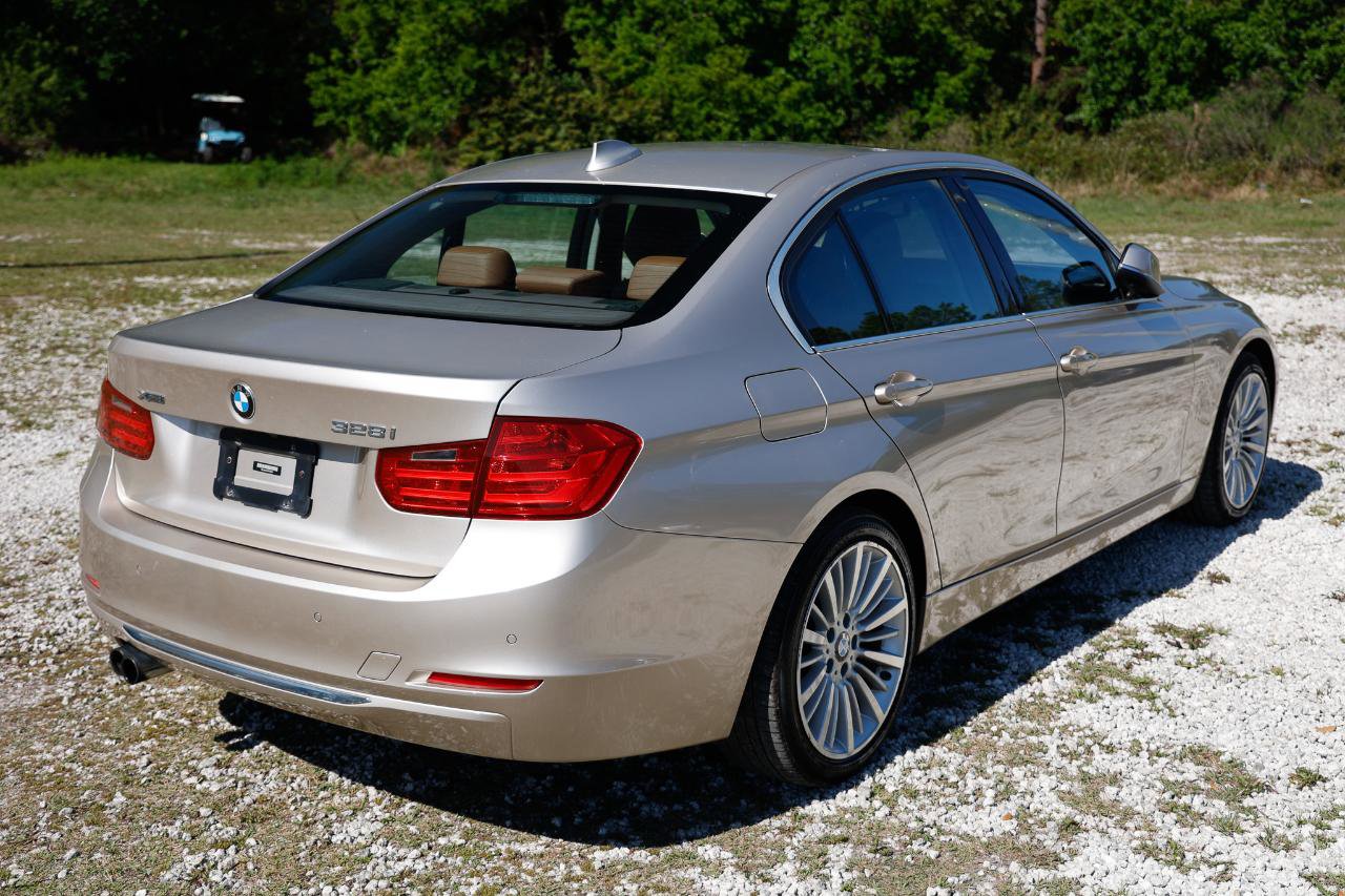 Used 2013 BMW 328i xDrive Sedan image 11