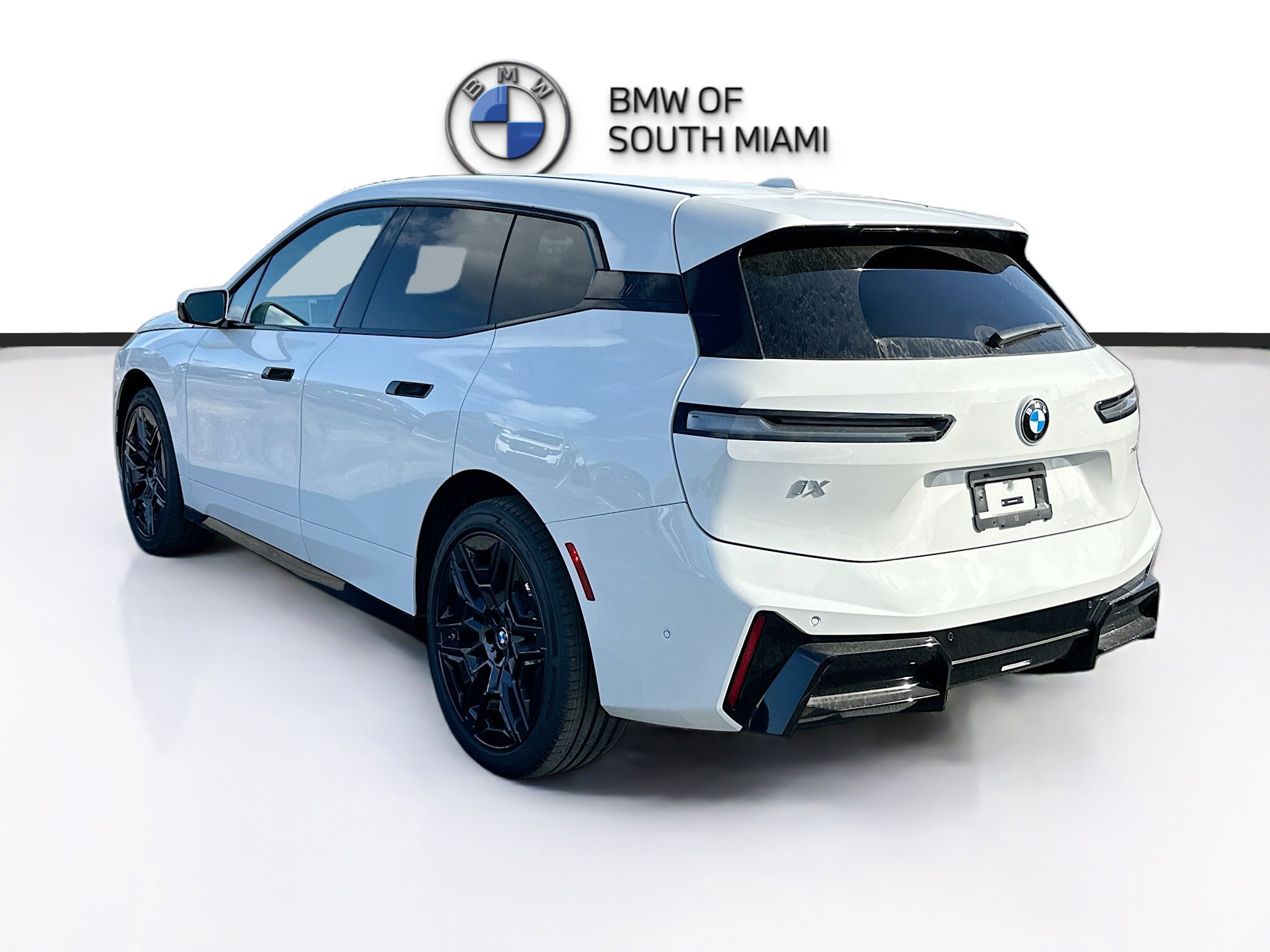 New 2026 BMW iX xDrive45 image 4