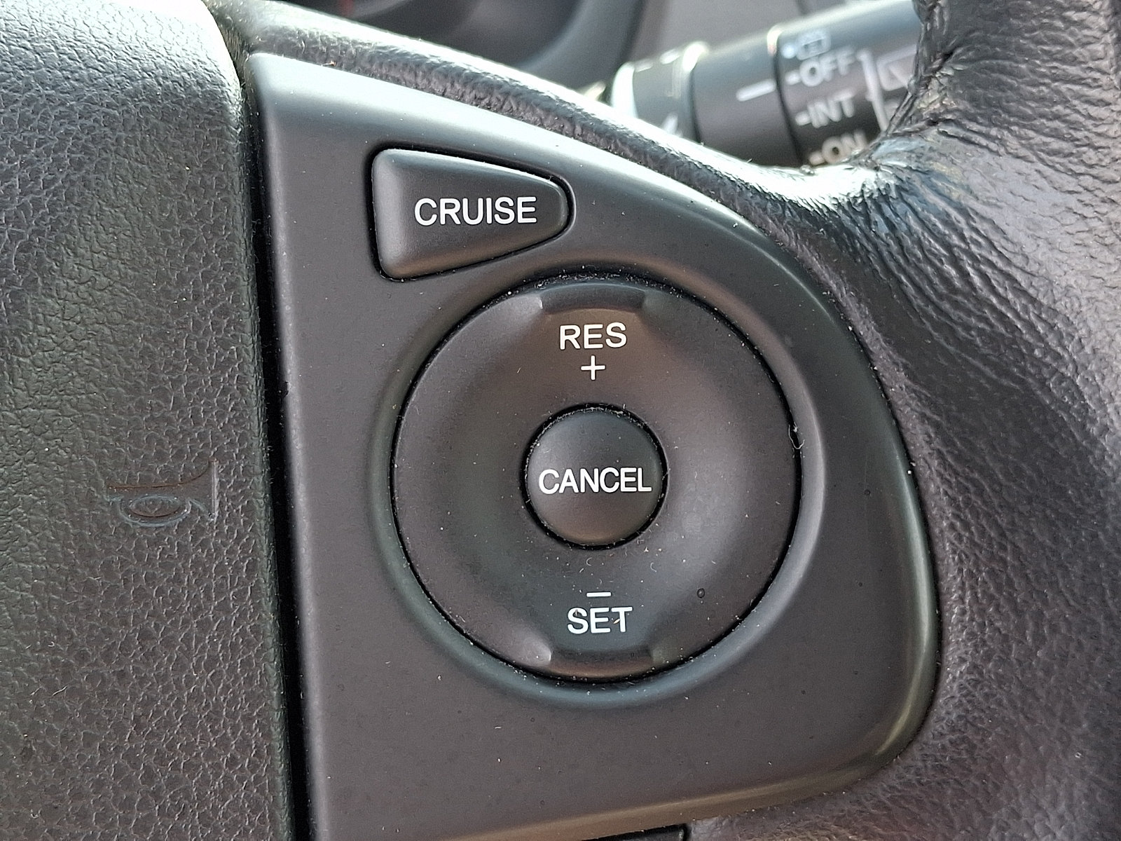 Used 2012 Honda CR-V EX-L image 25